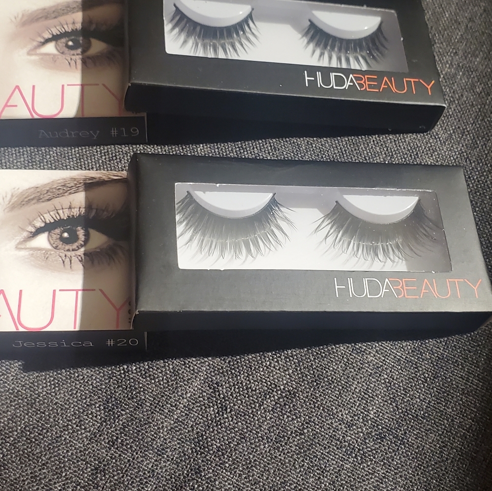 Huda Beauty Lashes (Choose your Style)